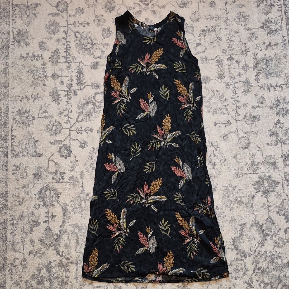 Chic Black Floral Maxi Dress